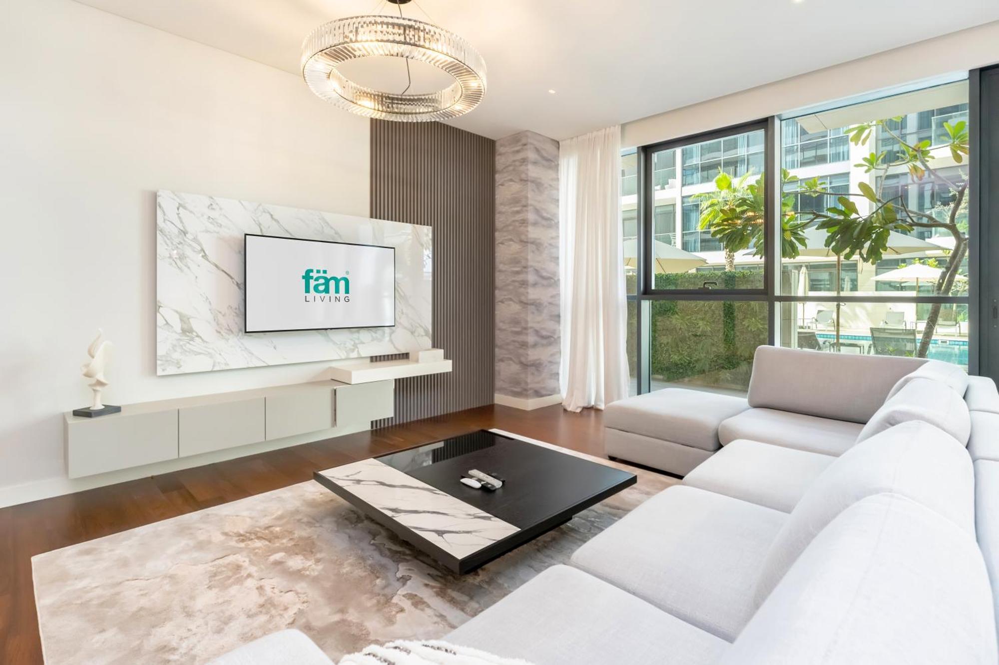 Fam Living - Walk - Opulent Living * Dubai