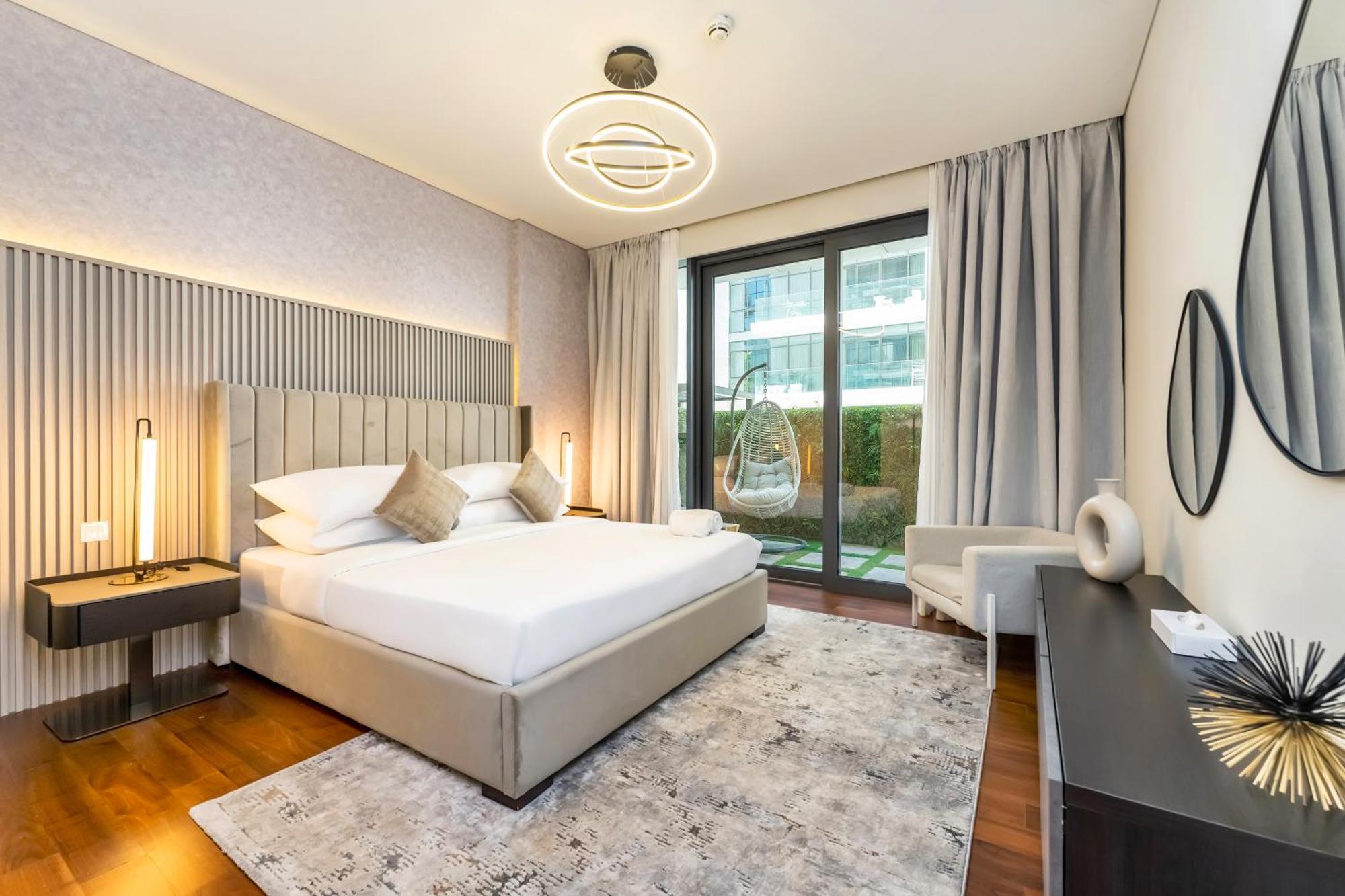 Apartment Fam Living - Walk - Opulent Living Dubai