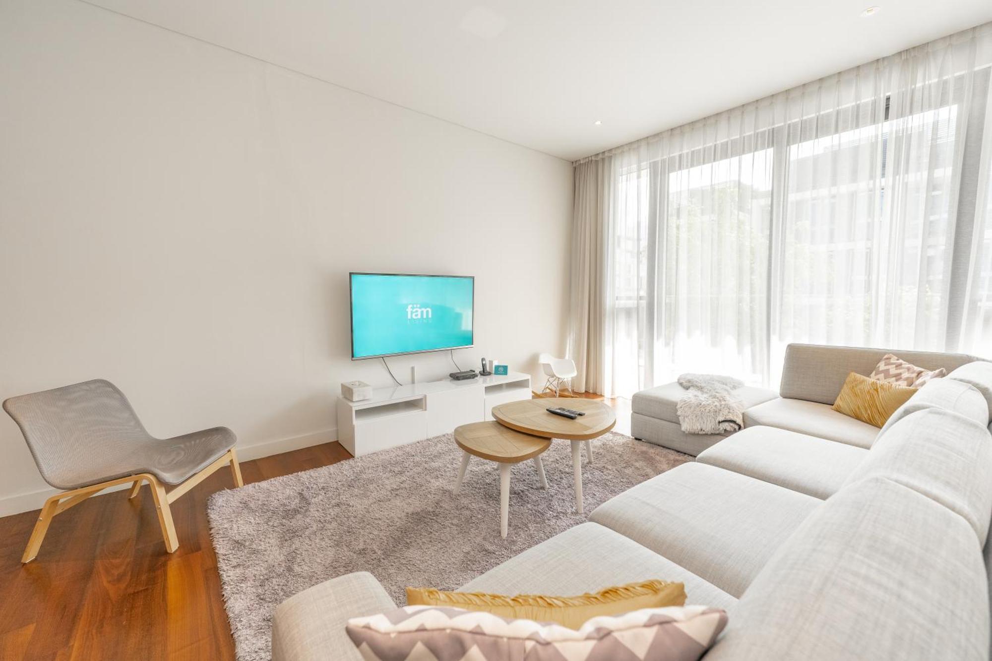 Apartment Fam Living - Walk - Opulent Living *